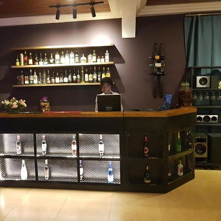 Sweet Garden Hotel Kumasi Buitenkant foto