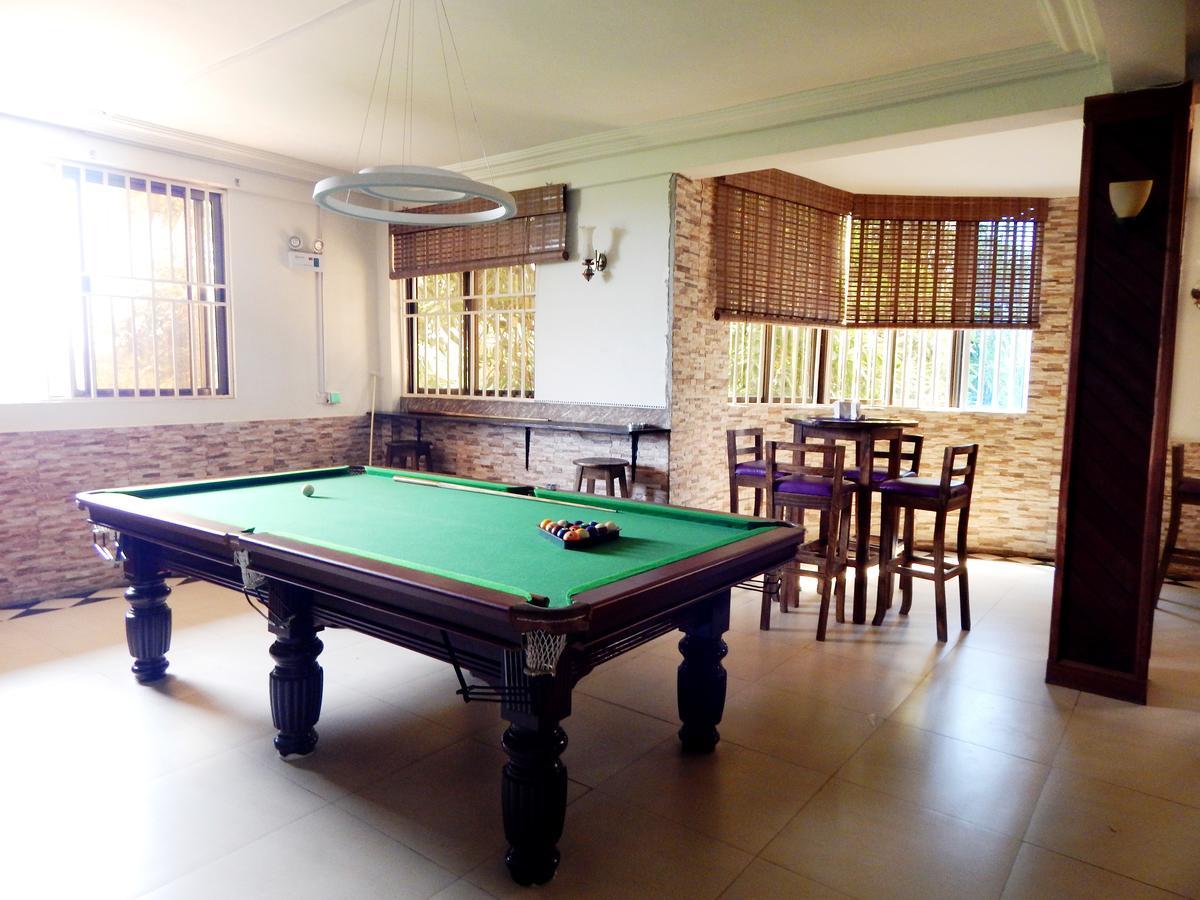 Sweet Garden Hotel Kumasi Buitenkant foto