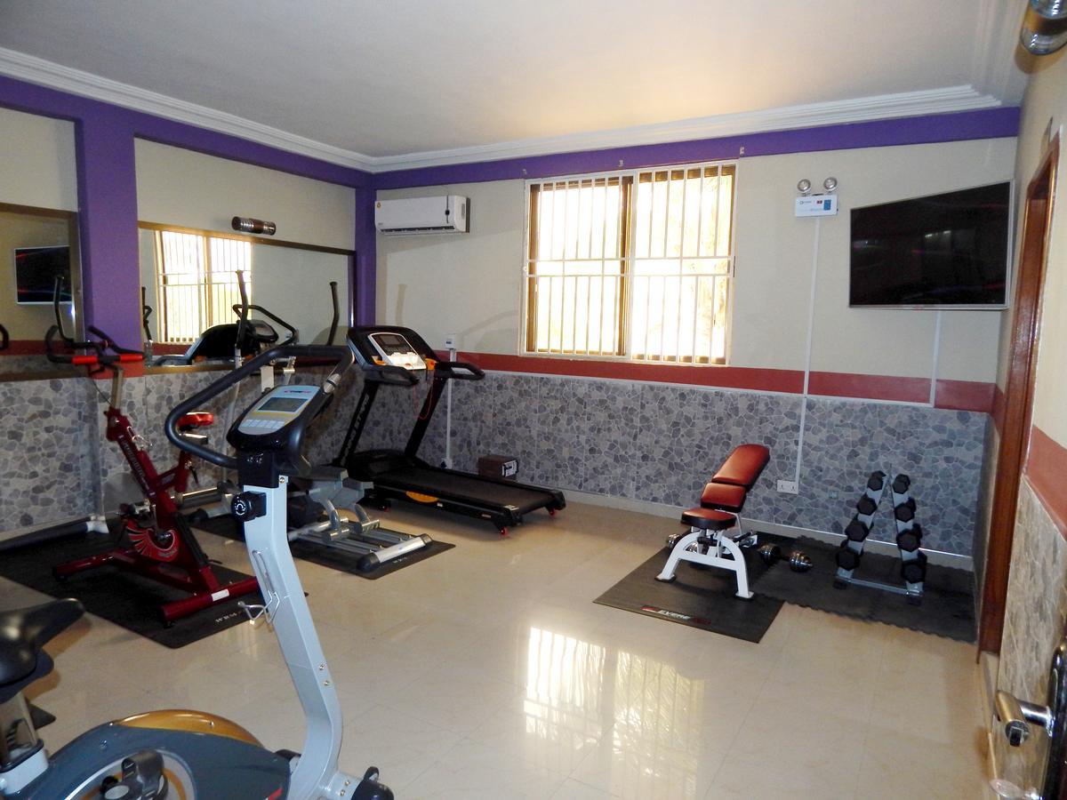 Sweet Garden Hotel Kumasi Buitenkant foto
