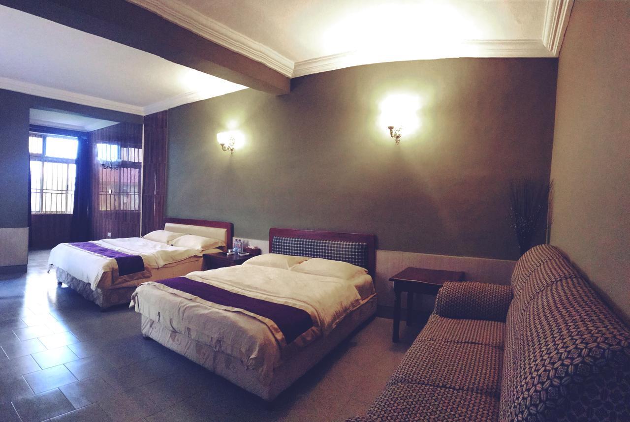 Sweet Garden Hotel Kumasi Buitenkant foto