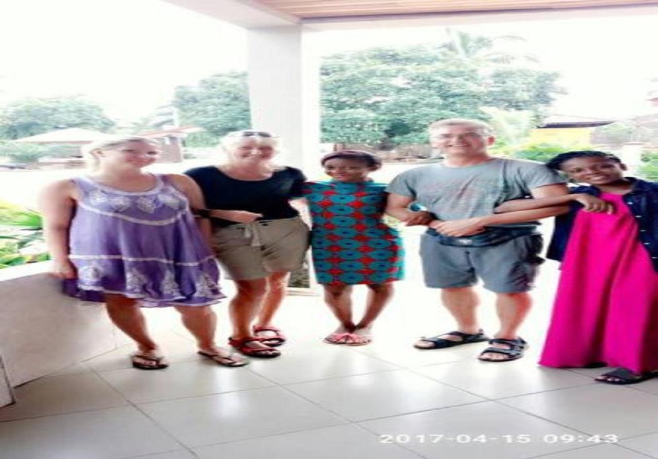 Sweet Garden Hotel Kumasi Buitenkant foto