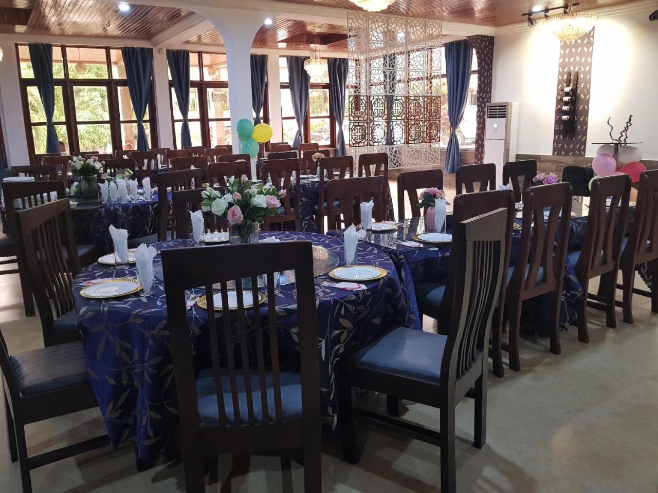 Sweet Garden Hotel Kumasi Buitenkant foto